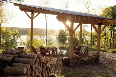 Image de Glamping Rv Overlooking Conesus Lake Finger Lakes Region Fire Pit A/C and Pool