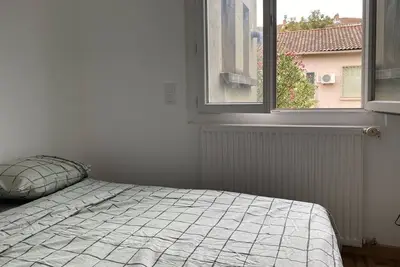 Image de A 5 minutes des remparts à pied! T1 charmant escale 3