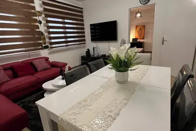 Image de Appartement à 2 min de la place de l'indépendance
