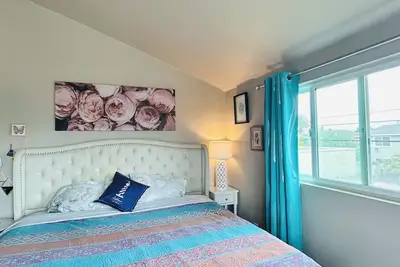 Image de Surf Chalet - Awesome beautiful Gem by the beach in the Surf City