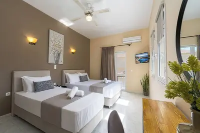 Image de Dionysios cozy studios near the sea