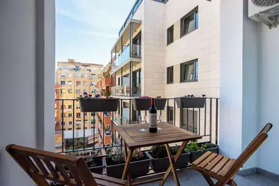 Image de Family Apartment Second Line To The Beach