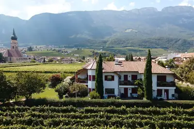 Image de Appartement \"Golden\" avec vue sur les montagnes, terrasse partagée et Wi-Fi