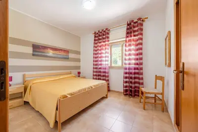 Image de Appartement 'Le Magnolie 8 - 1° Piano' avec vue sur la mer, Wi-Fi et climatisation