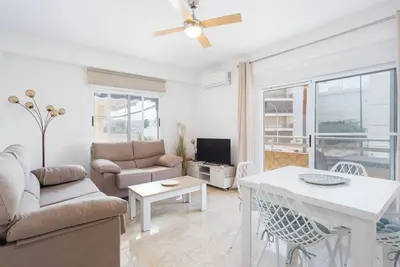 Image de Appartement \"Daimuz Holidays\" avec vue sur la mer, balcon et Wi-Fi