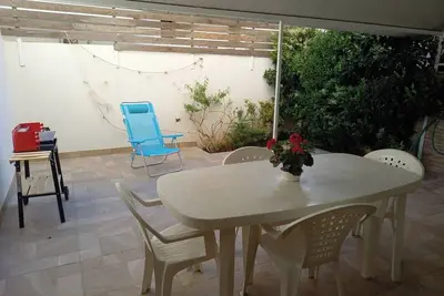 Image de Appartement 'Blu' avec terrasse privée, jardin privé et climatisation