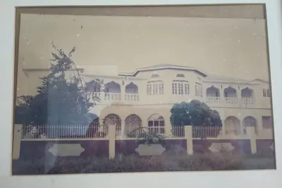 Image de Spacious 9-bedroom house with WiFi & Ac in amazing St Jago Heights Spanish Town