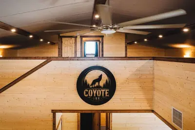 Image de The Coyote Inn, Experience the peace and tranquility of rural Jamestown.