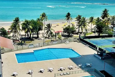 Image de Coral Escape: Luxury Beachfront Condo w/Ocean View