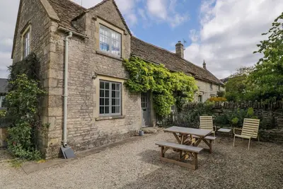 Image de The Stables At Daubeneys, pet friendly, with a garden in Colerne