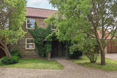 Image de Crossbutts Farmhouse, pet friendly, with hot tub in Whitby