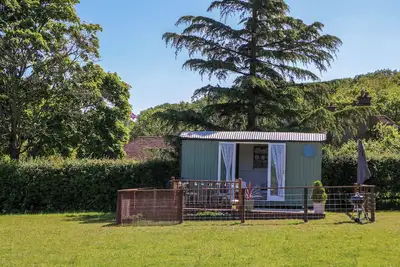 Image de Songbirds, pet friendly, with open fire in St Michaels, Kent