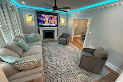 Image de Spacious Pittsburgh Home with Deck and Grill