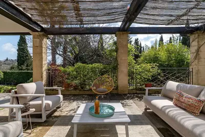 Image de Villa & pool walking distance to the village