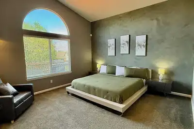 Image de 3br Oasis W/ Gazebo + Fire Pit