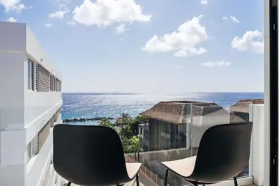 Image de Oceanfront 6br Penthouse|One Mambo 38&39 byBocobay