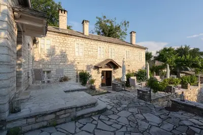 Image de French style 8 bedroom country house in the heart of Zagori -Ano Pedina
