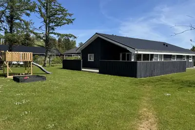 Image de \"Ebertine\" - 740m to the fjord by Interhome