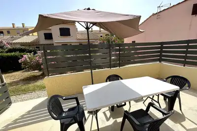 Image de Maison proche plage avec terrasse et parking
