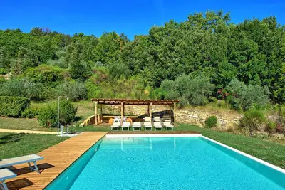 Image de Bel appartement avec piscine, Wifi, Tv, terrasse, vue panoramique, parking, près de San Gimignano