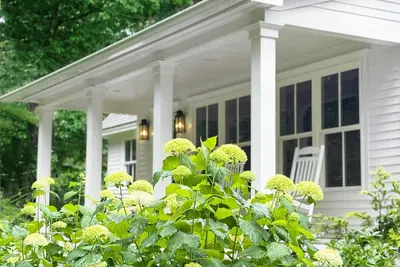 Image de Tucked-Away 3 Bedroom Farmhouse Cottage 3 Private Acres