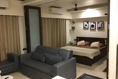 Image de Chic studio in gorgeous Mumbai, close to Bkc with WiFi, Ac