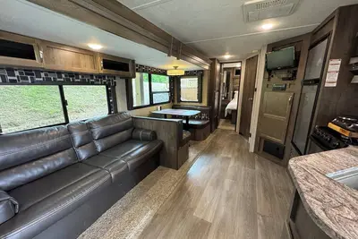 Image de Spacious Camper on Douglas Lake - Maple - With Optional Boat Slip!