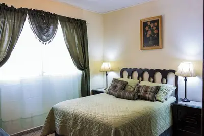 Image de Una casa cómoda en un lugar seguro y con las amenidades necesarias! !