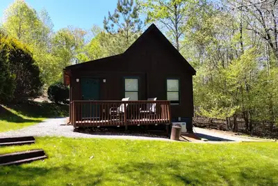 Image de Quiet, Peaceful, Cozy Cabin Near the Tryon International Equestrian Center