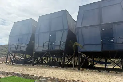Image de Viña vista Valle de Guadalupe Cozy 2-bedroom cabin.
