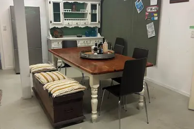 Image de Group accommodation, large living area, \nBoat parking, 1 minute from town