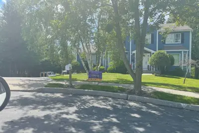 Image de enjoy this property all to yourself.