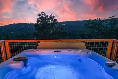 Image de New! Yosemite Family Ranch w/ hot tub/views/Ev/playground!