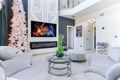 Image de New Modern Star Wars Only 3 Miles 2 Disney w/Vr's!