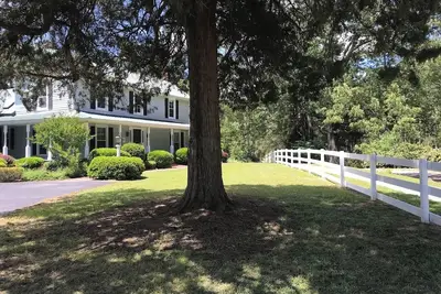 Image de Historic 4br Retreat with Stunning Scenic Views