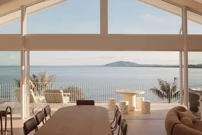 Image de Isola Gerroa Summary: