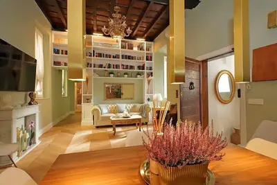 Image de Luxury, Quiet, 3 Bdr Home near Pantheon, Heart of Rome \"Le Colonne\"