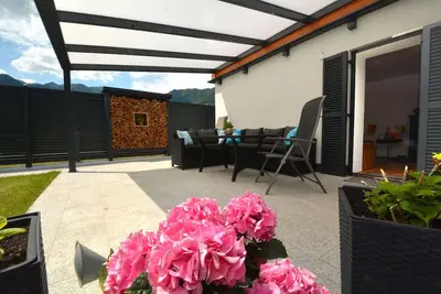 Image de Vacation home TraunseeStrand Exklusiv in lakeside location incl. spacious garden