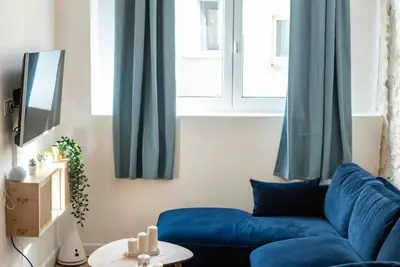 Image de Duplex à 2 min des arènes et de la maison carrée