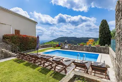 Image de Merveilleuse maison de vacances privée avec climatisation, piscine privée, internet, Tv, terrasse