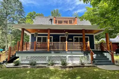 Image de Walloon Lake Hideaway Cottage