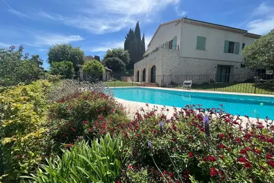 Image de Villa de Charme à St-Paul-de-Vence. Vue & Piscine