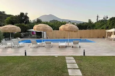 Image de Relaxation with Jacuzzi and Pool between Pompeii and Capri