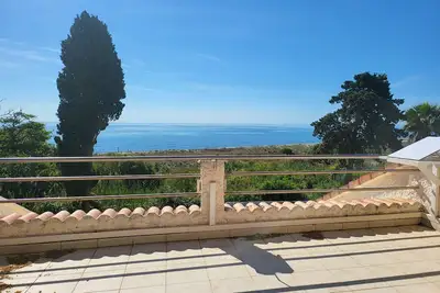 Image de A Chiosura villa face à la mer
