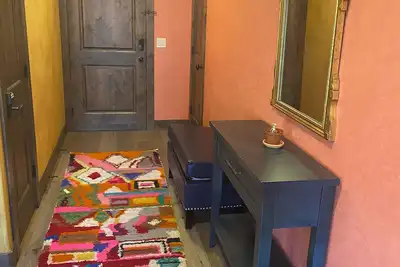 Image de Eclectic 2-bedroom condo in beautiful Kamas/Park City area with Fast WiFi.