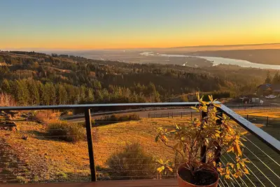 Image de Columbia River Valley Eagle's Nest Private Guest Apartment