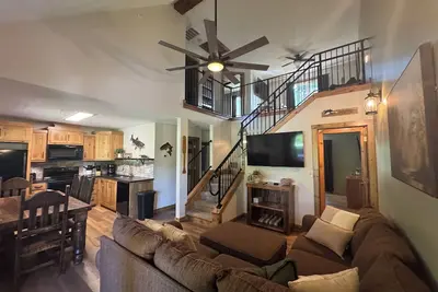 Image de #4 Lakefront 4-bedroom house Lake Taneycomo