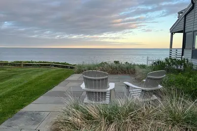 Image de Beautiful Ocean-Front 2-bedrms/2Baths/ 2Decks Townhouse in charming New Seabury!