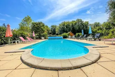 Image de ⭐ Détente & confort – Piscine & jacuzzi – 5 pers