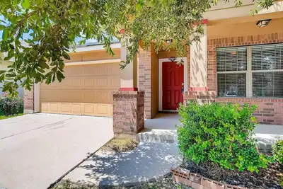 Image de Spacious 3-Bed, 2-Bath Home in Austin Fully Furnished & Move-In Ready!